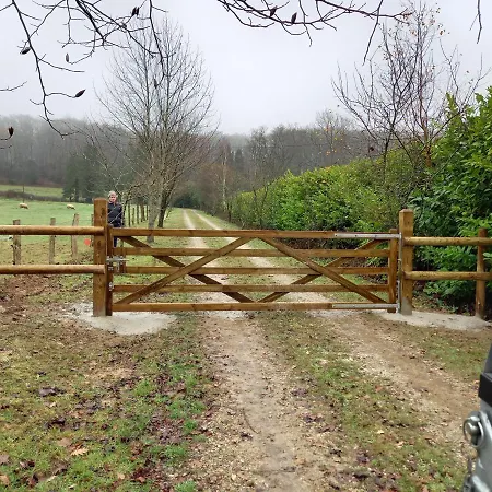 En Lisiere De Foret Andaine * Perrou