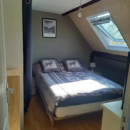 En Lisiere De Foret Andaine 펜션 Perrou